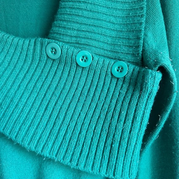 2B Bebe Teal Sweater with cute button detail - size Med - Picture 4 of 7